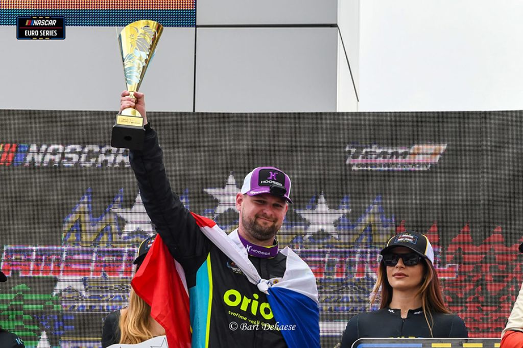 NASCAR Euro Series 2025 Itálie - Doubek bere opět vítězství!